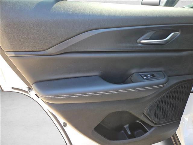 used 2024 Jeep Grand Cherokee car, priced at $28,495