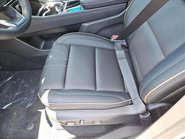 new 2025 Chevrolet Traverse car, priced at $56,795