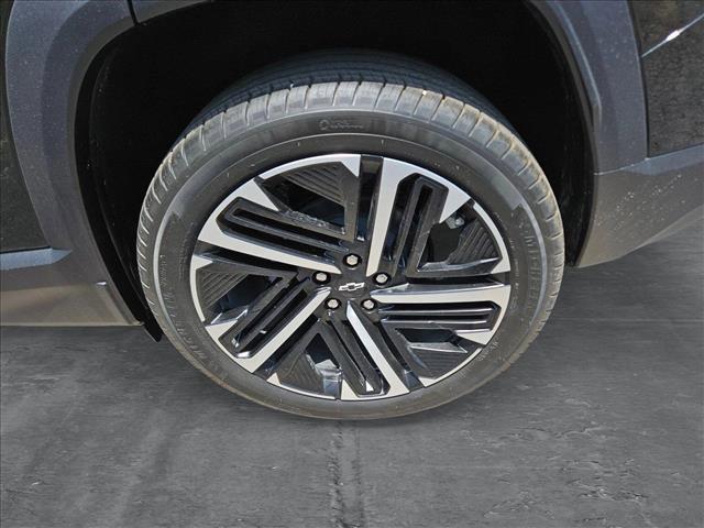 new 2026 Chevrolet Equinox car, priced at $33,332