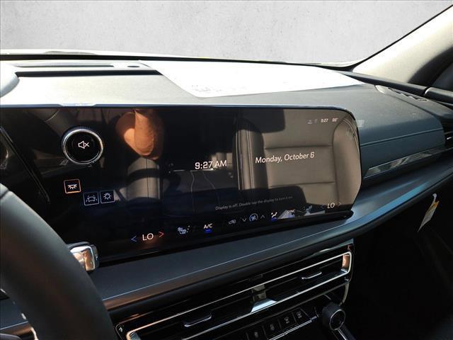 new 2026 Chevrolet Traverse car, priced at $43,205