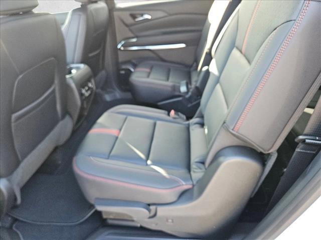 new 2026 Chevrolet Traverse car, priced at $57,017