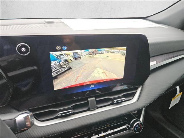 new 2026 Chevrolet Equinox car, priced at $25,990