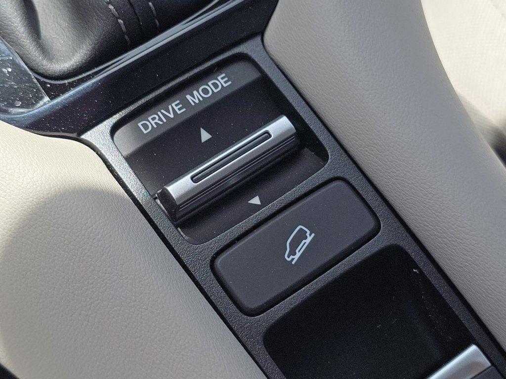 new 2025 Honda HR-V car, priced at $27,676