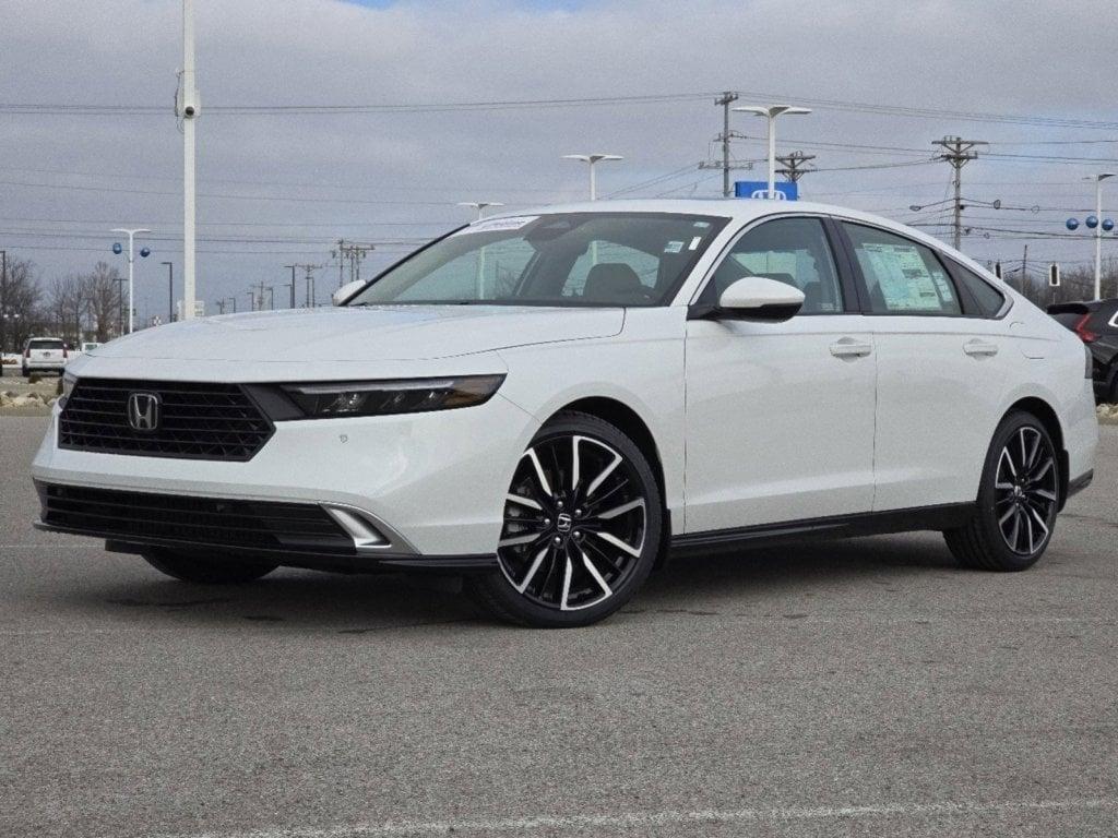 new 2025 Honda Accord Hybrid car, priced at $38,817