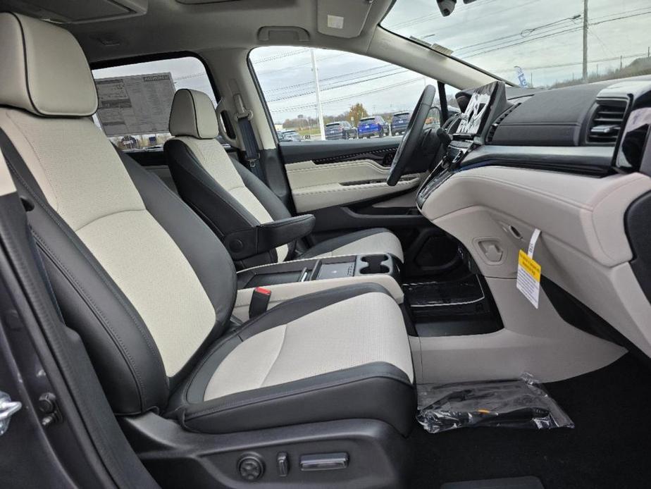 new 2025 Honda Odyssey car, priced at $49,202