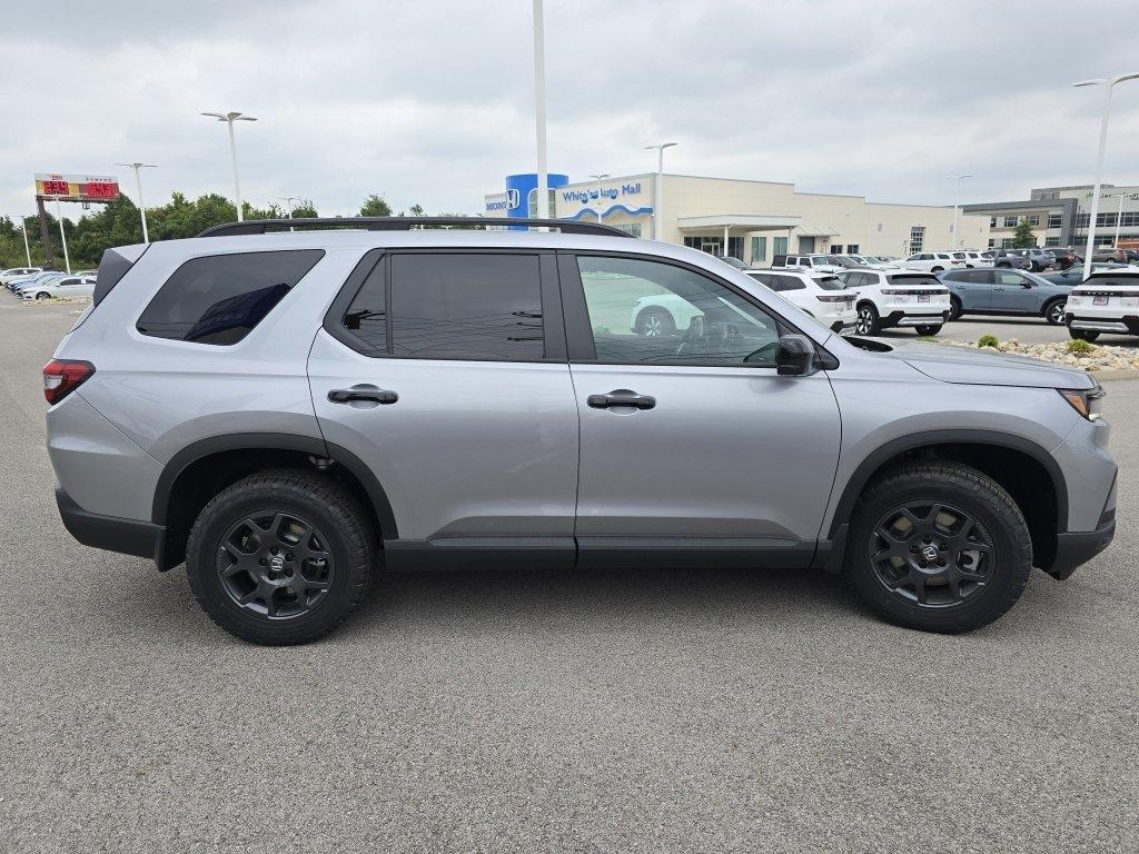 new 2025 Honda Pilot car, priced at $48,787