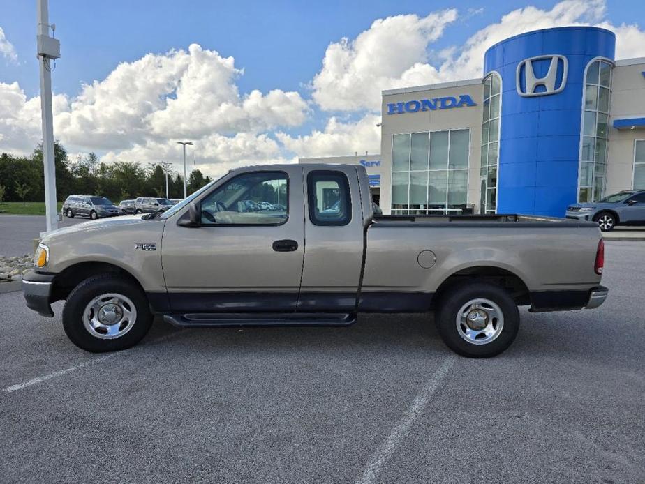 used 2001 Ford F-150 car, priced at $2,900