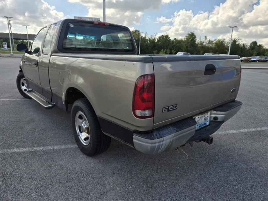 used 2001 Ford F-150 car, priced at $2,900