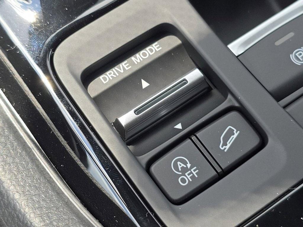 new 2025 Honda Pilot car, priced at $49,259