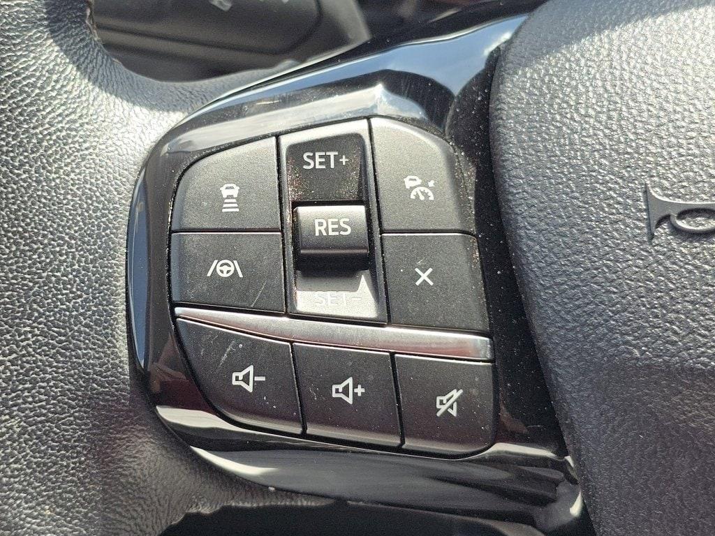 used 2022 Ford Escape car, priced at $25,688