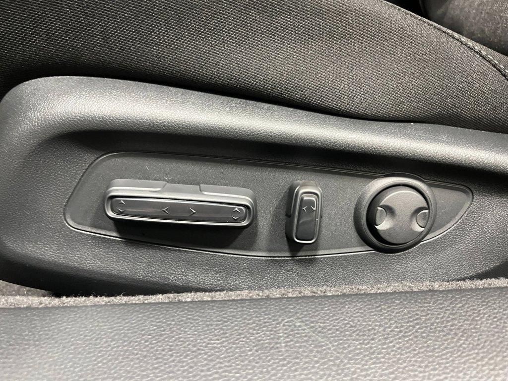 new 2025 Honda Accord car, priced at $30,274