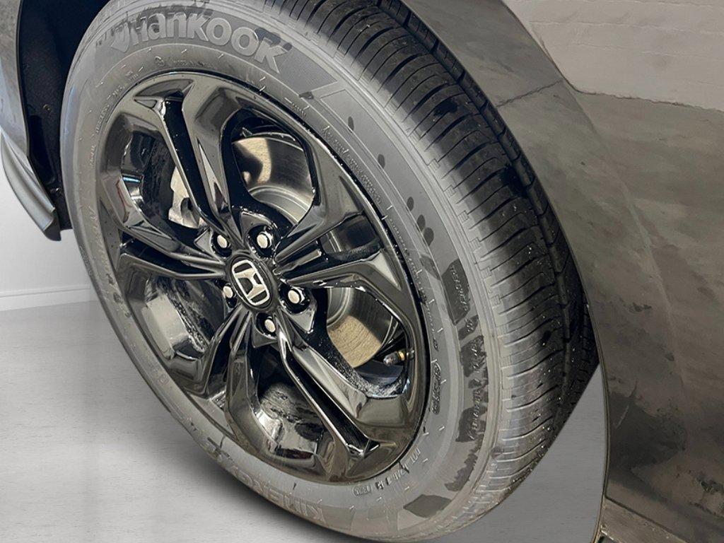 new 2025 Honda Accord car, priced at $30,274