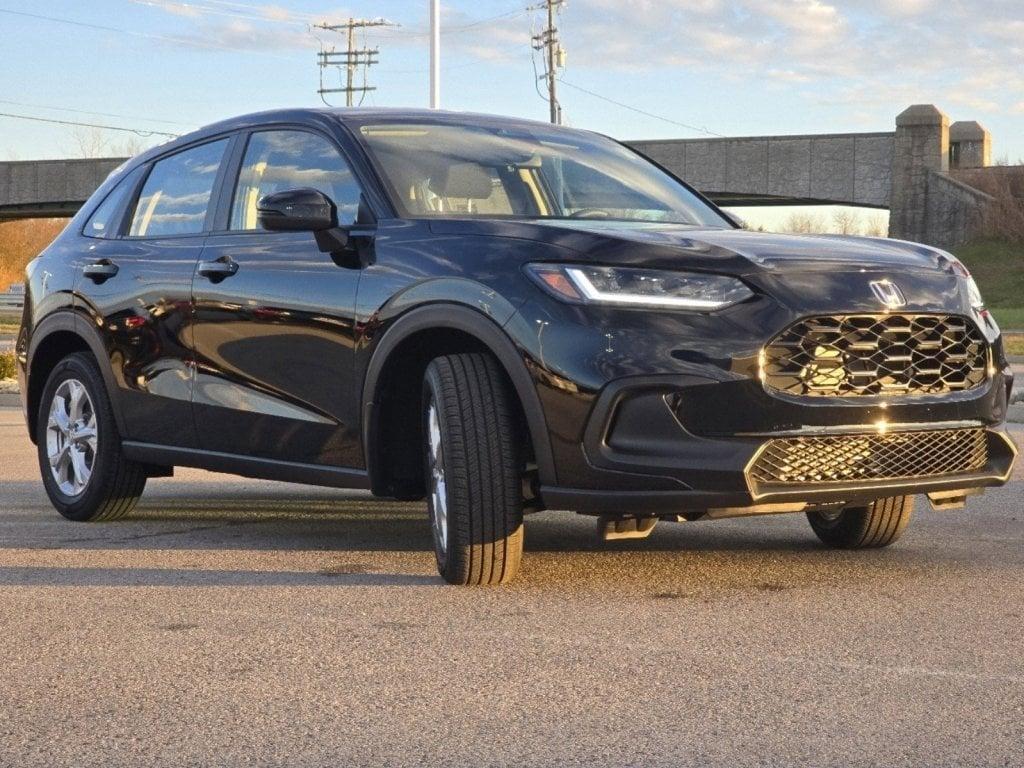 new 2025 Honda HR-V car, priced at $25,990