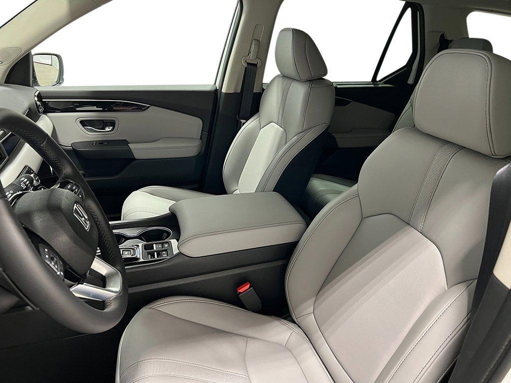 new 2025 Honda Pilot car