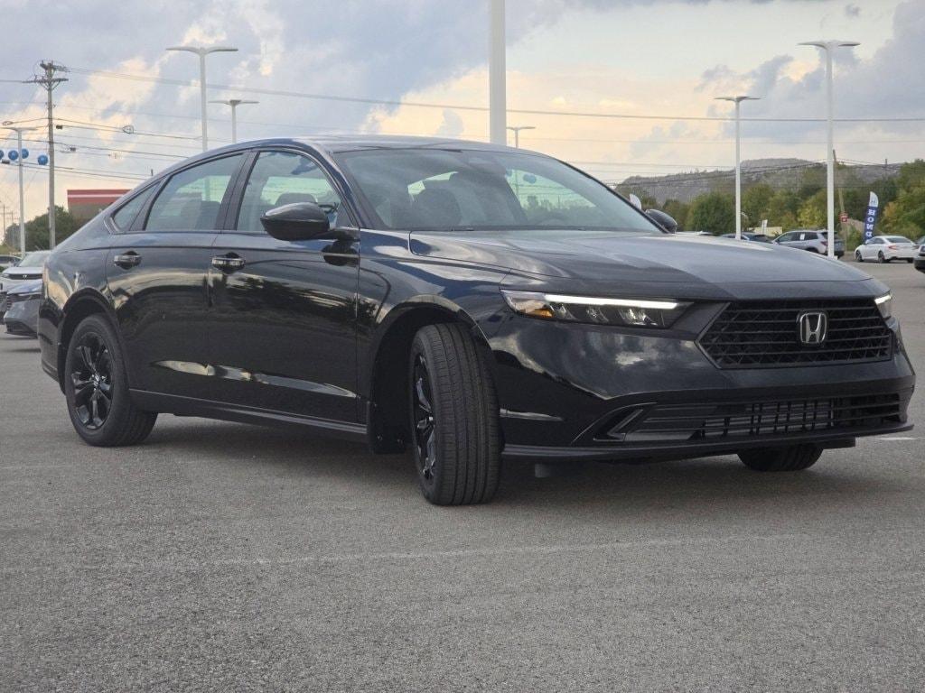 new 2025 Honda Accord car, priced at $30,274