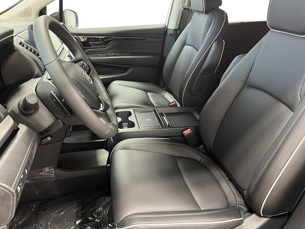 new 2026 Honda Odyssey car, priced at $47,260