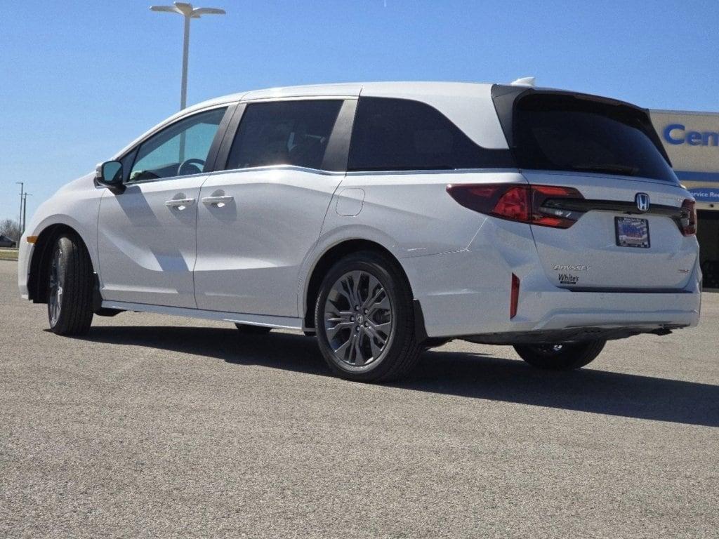 new 2025 Honda Odyssey car, priced at $45,304
