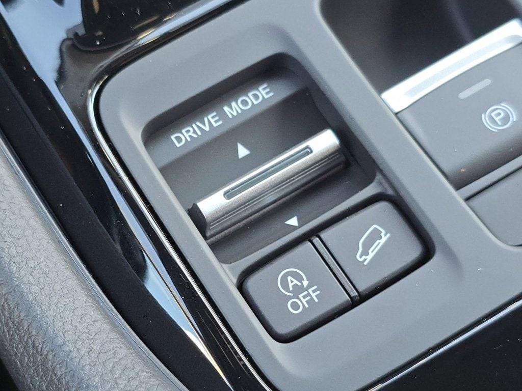 new 2025 Honda Pilot car, priced at $49,759