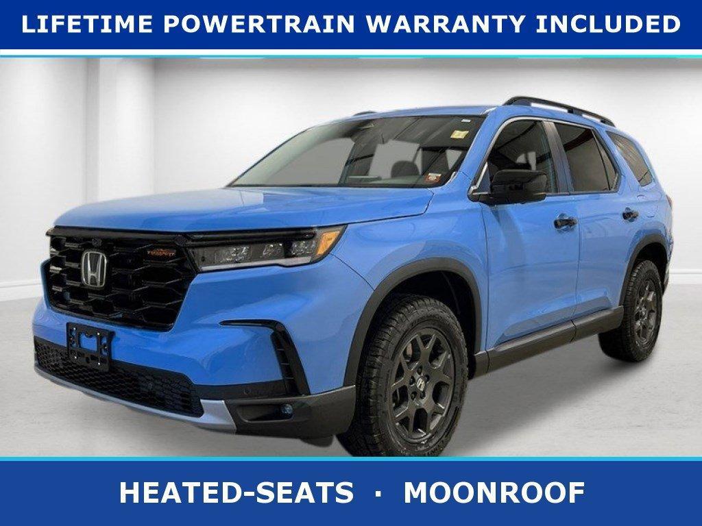 new 2025 Honda Pilot car, priced at $49,759
