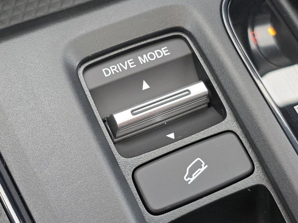new 2026 Honda CR-V Hybrid car, priced at $40,015