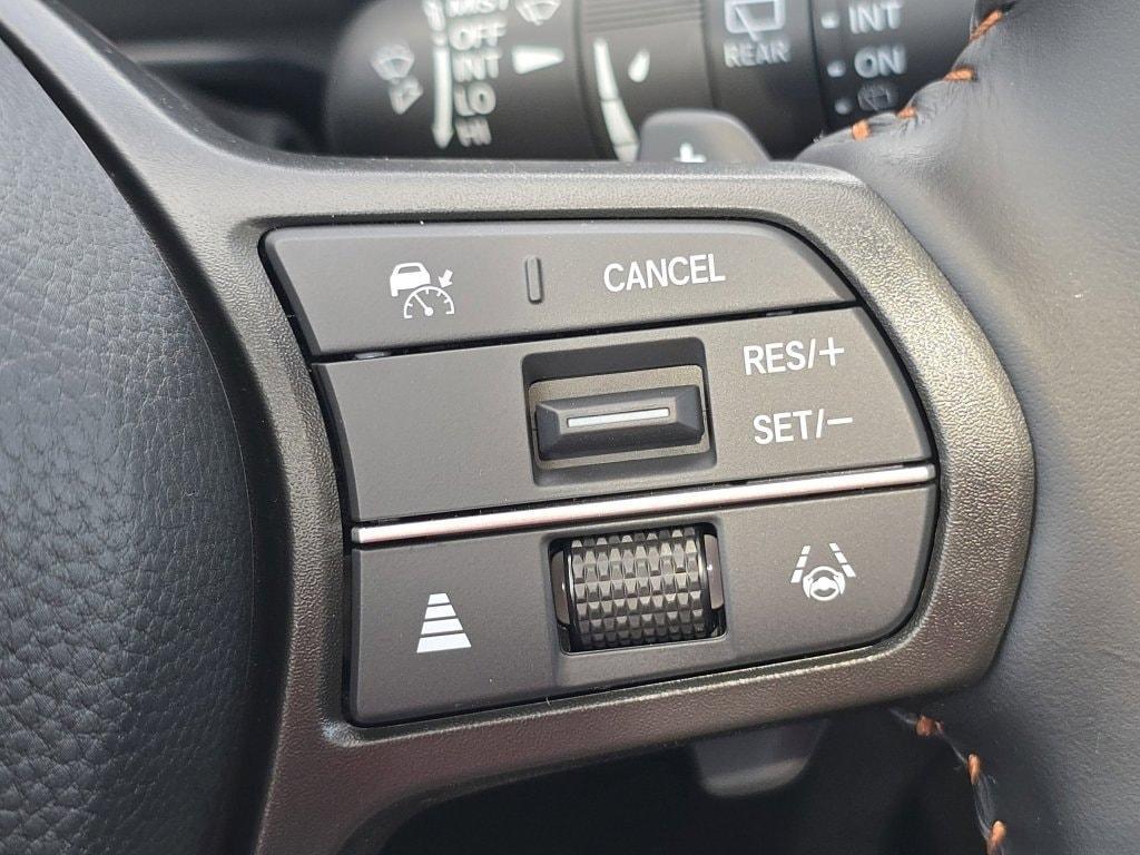 new 2026 Honda CR-V Hybrid car, priced at $40,015