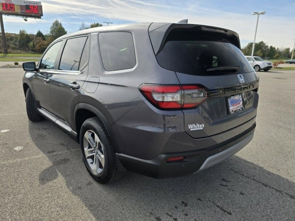 new 2025 Honda Pilot car, priced at $43,298