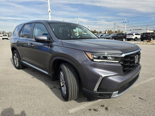 new 2025 Honda Pilot car, priced at $42,198