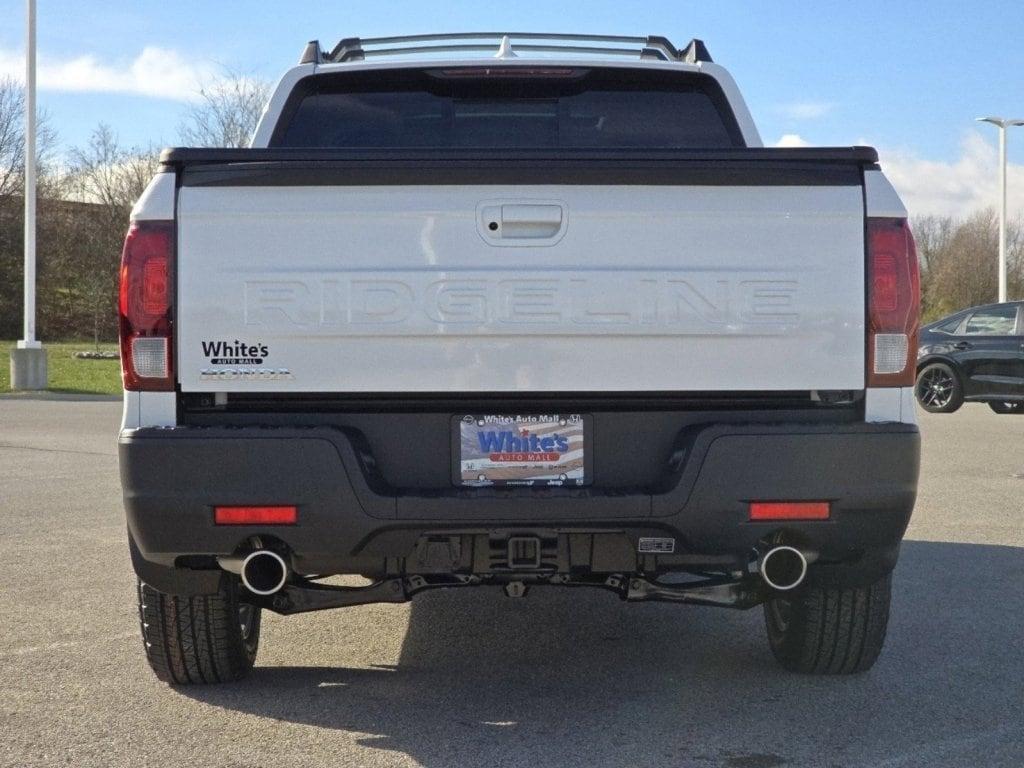 new 2025 Honda Ridgeline car, priced at $45,583