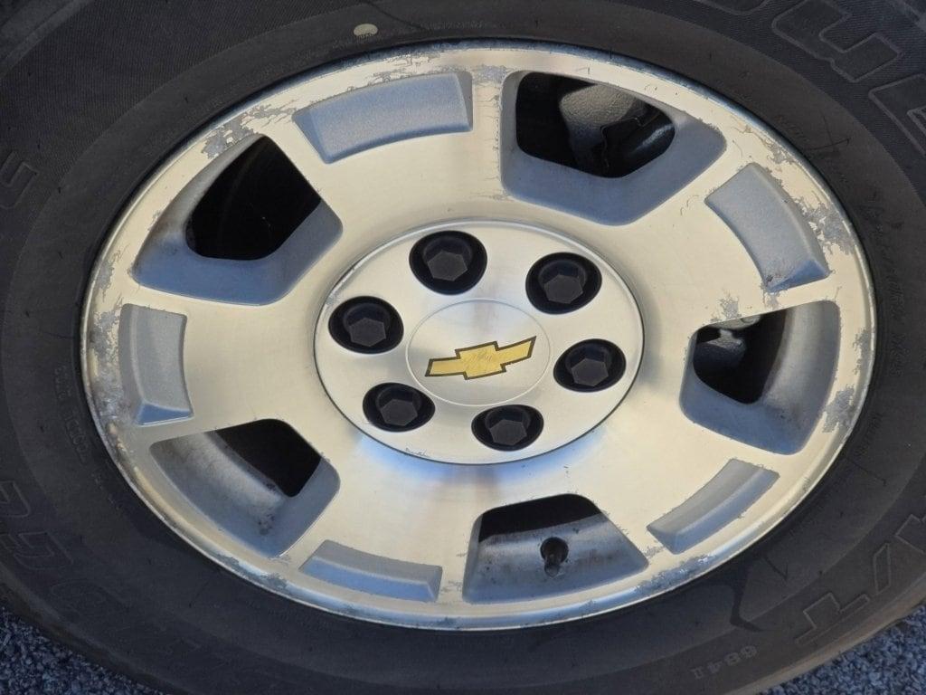 used 2007 Chevrolet Suburban car, priced at $5,488