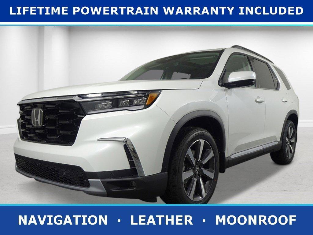 new 2025 Honda Pilot car, priced at $48,703