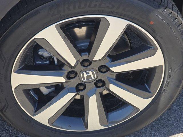 new 2025 Honda Pilot car, priced at $48,703