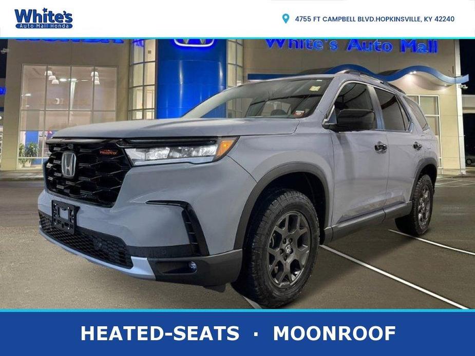 new 2025 Honda Pilot car, priced at $49,177