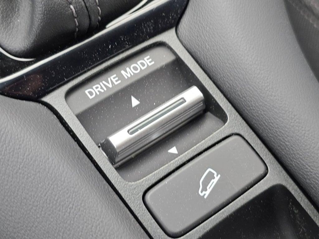 new 2025 Honda HR-V car, priced at $27,470