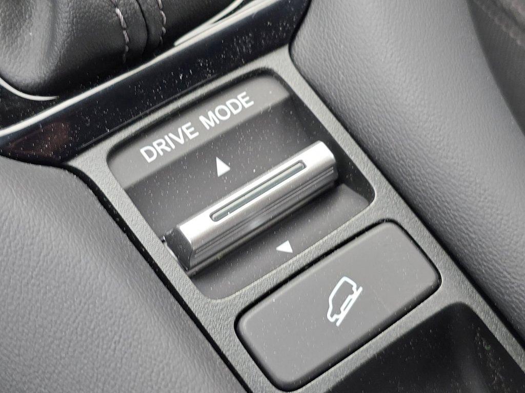 new 2025 Honda HR-V car, priced at $27,942