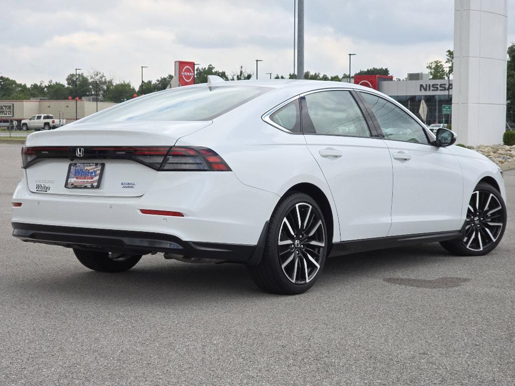 new 2025 Honda Accord Hybrid car, priced at $37,997