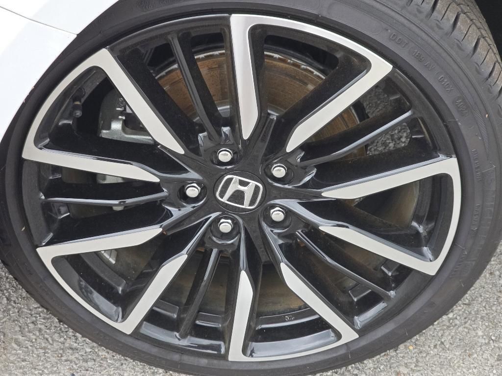 new 2025 Honda Accord Hybrid car, priced at $37,997