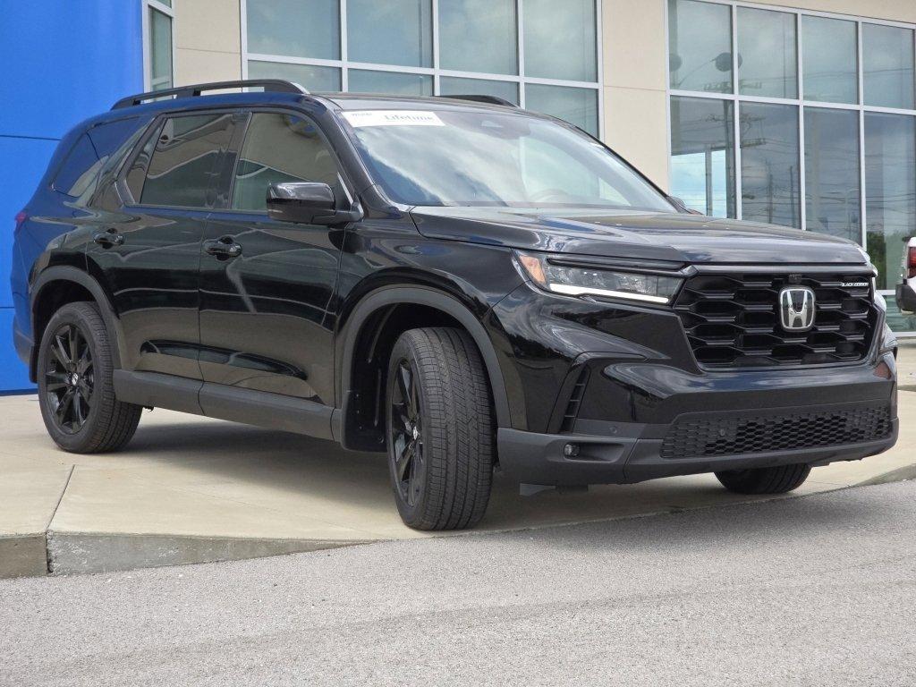new 2025 Honda Pilot car, priced at $52,555