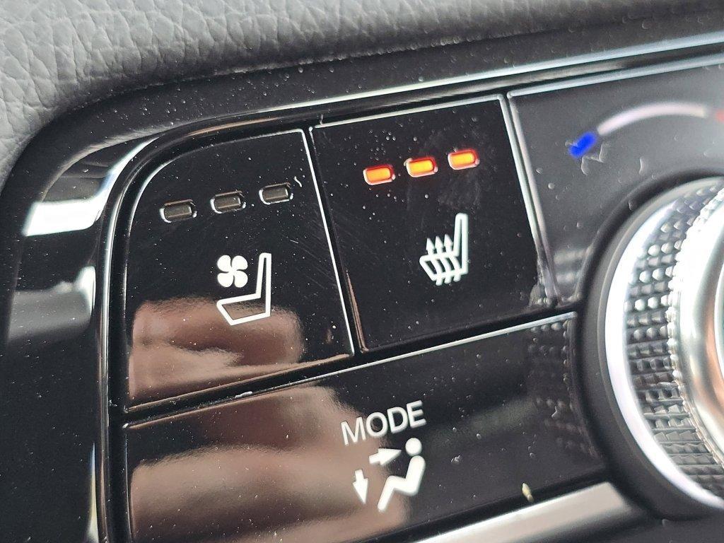 new 2025 Honda Pilot car, priced at $52,555