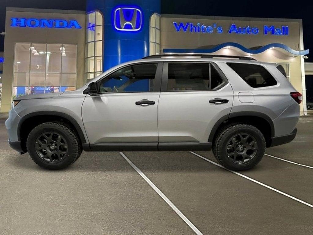 new 2025 Honda Pilot car, priced at $49,989