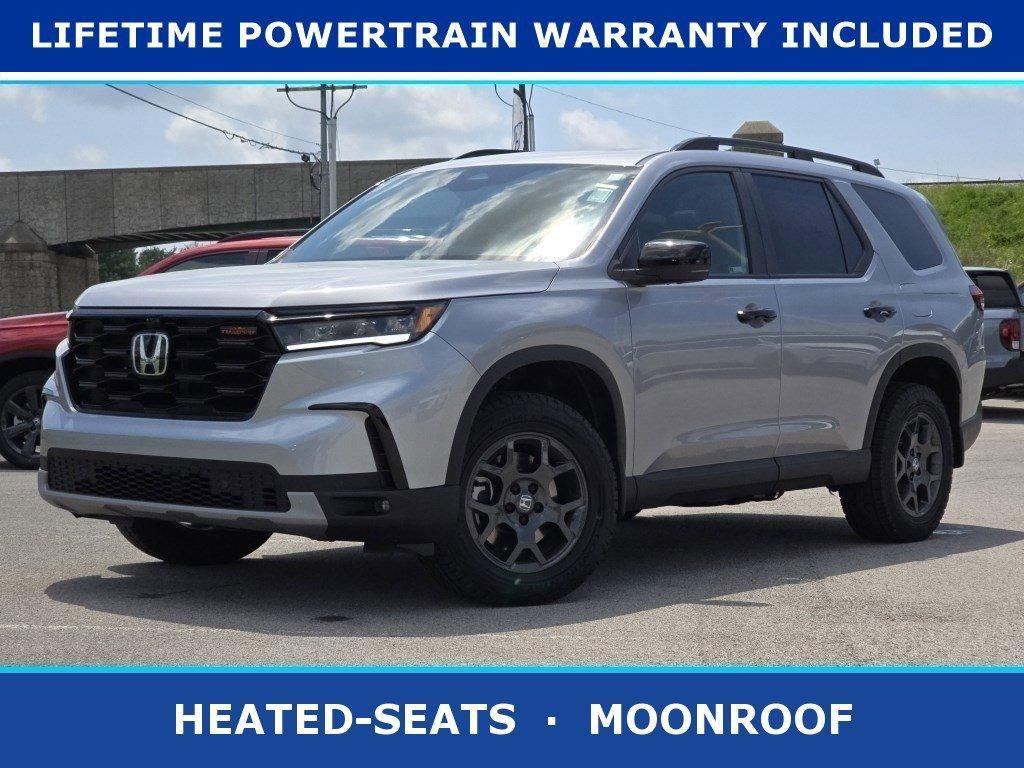 new 2025 Honda Pilot car, priced at $47,787