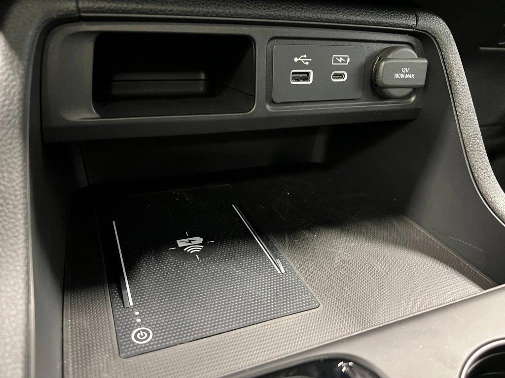 new 2025 Honda Pilot car, priced at $49,989