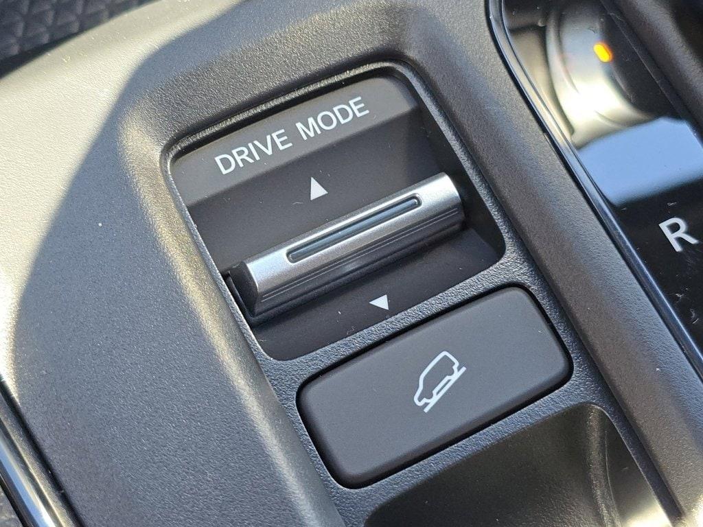 new 2026 Honda CR-V Hybrid car, priced at $38,233