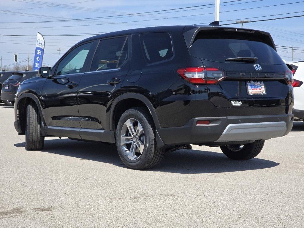 new 2025 Honda Pilot car, priced at $43,573