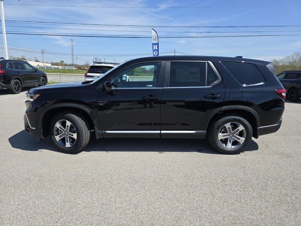 new 2025 Honda Pilot car, priced at $43,573