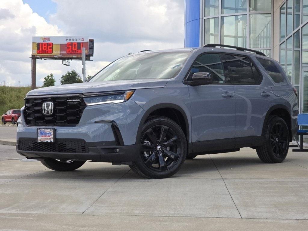 new 2025 Honda Pilot car, priced at $52,981