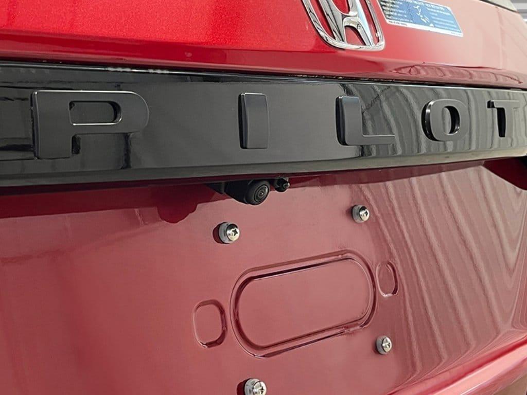new 2025 Honda Pilot car, priced at $55,530