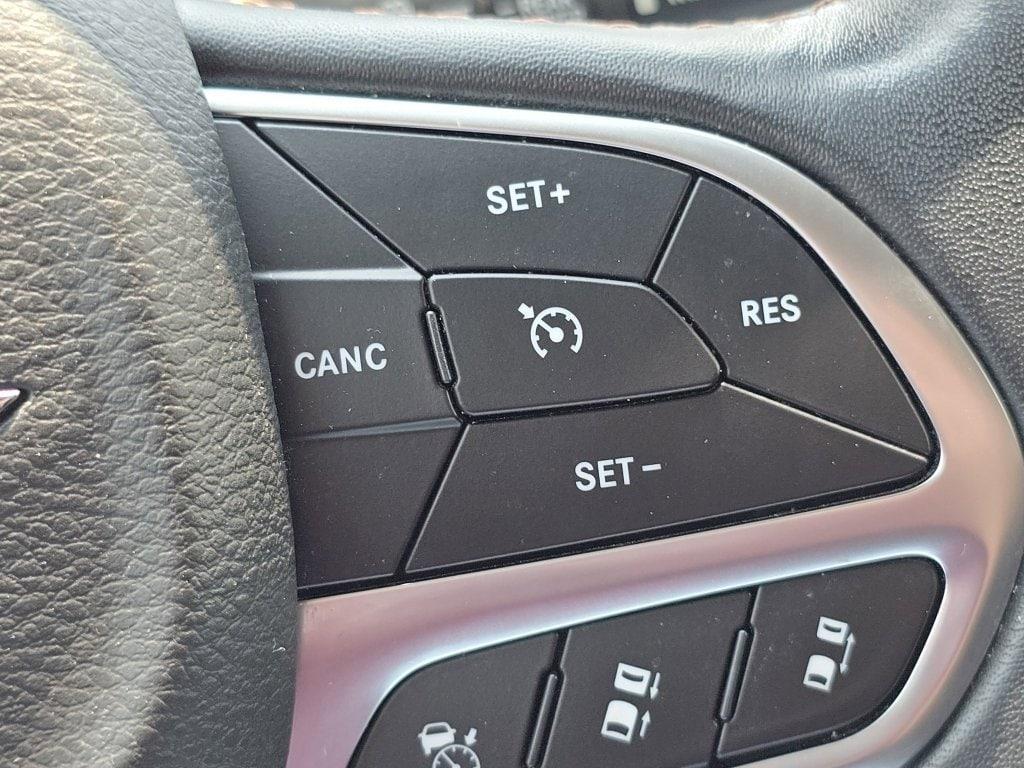 used 2020 Chrysler Pacifica car, priced at $27,800