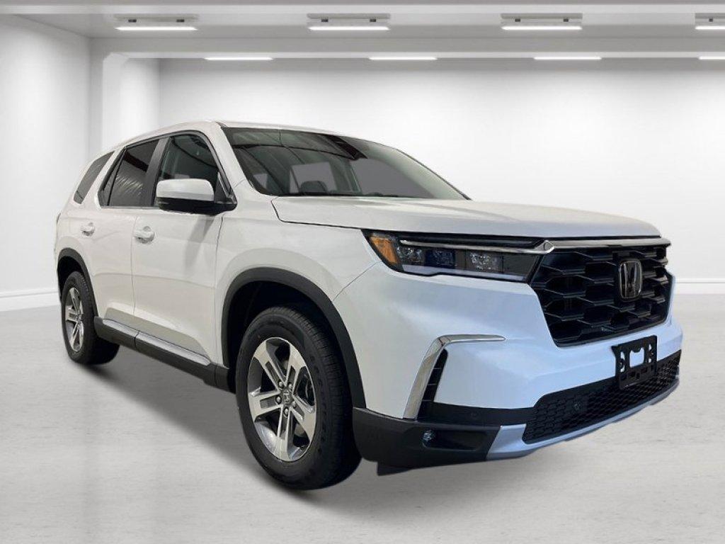 new 2025 Honda Pilot car, priced at $46,280