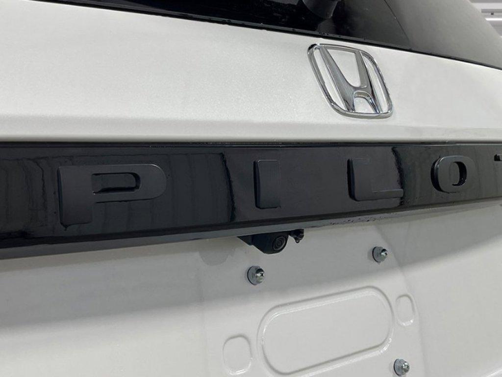 new 2025 Honda Pilot car, priced at $46,280