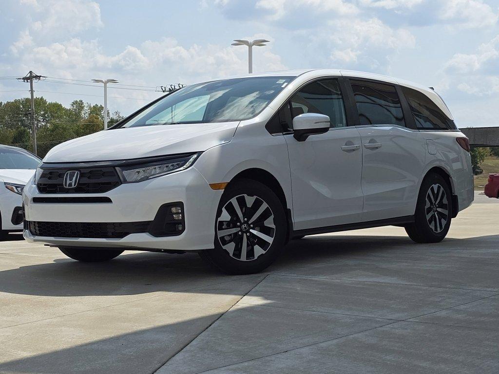 new 2026 Honda Odyssey car, priced at $43,564